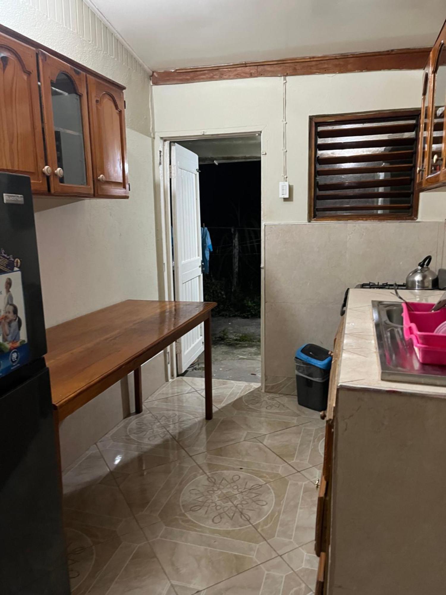 Andre'S Guest House Negril Room photo