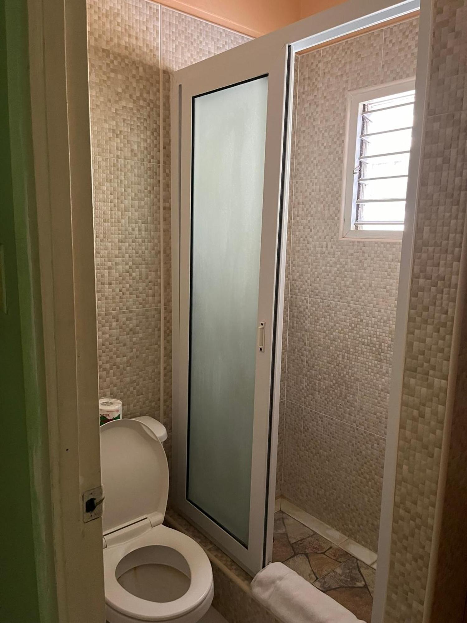 Andre'S Guest House Negril Room photo